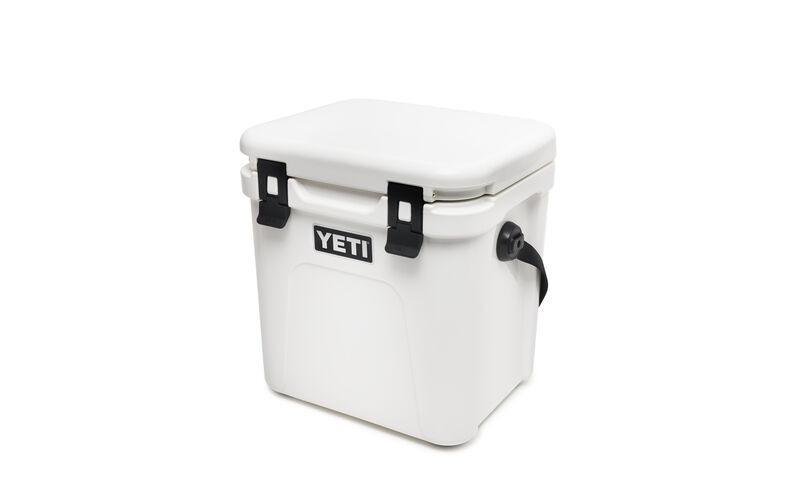 Roadie 24 Cool Box - White