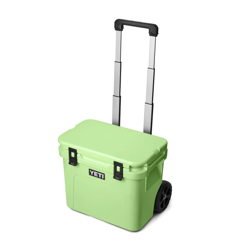 Roadie® 32 Wheeled Cooler Overview – Key Lime Two Guys BBQ