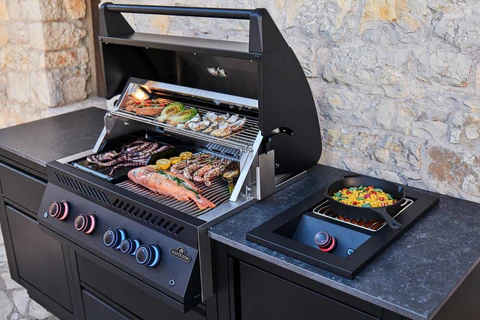 Napoleon OASIS 105 Outdoor Kitchen, Built In 700 Series 32" ( Phantom Black Matt )