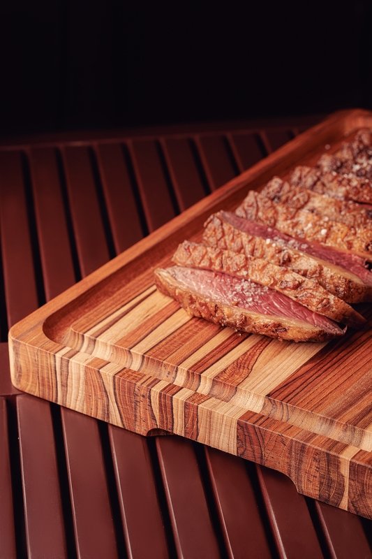 Tramontina Teak Wood Cutting Board with Handle and Groove, FSC Certified, with Mineral Oil Finish, 40x30 cm